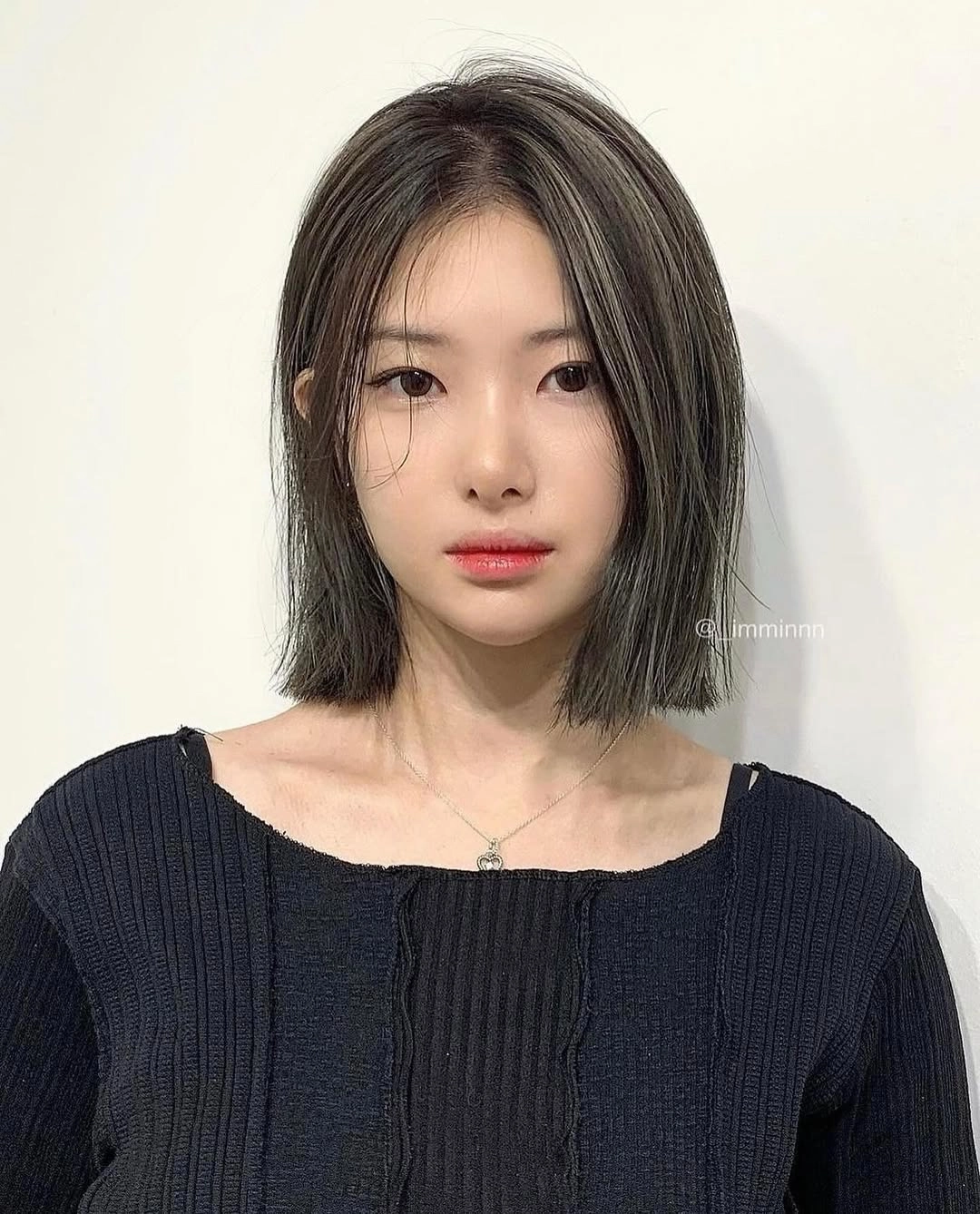 中分直順短中髮 — 高級感女神路線