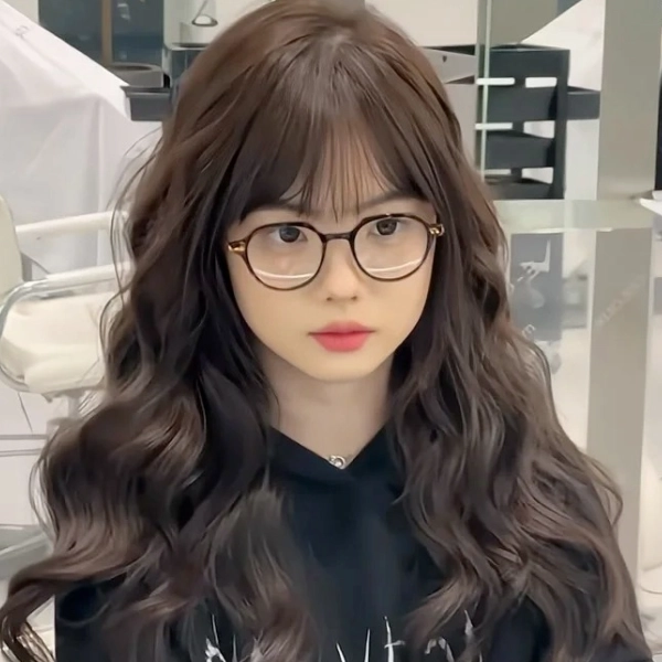 2025 女生髮型推薦 19:木馬捲