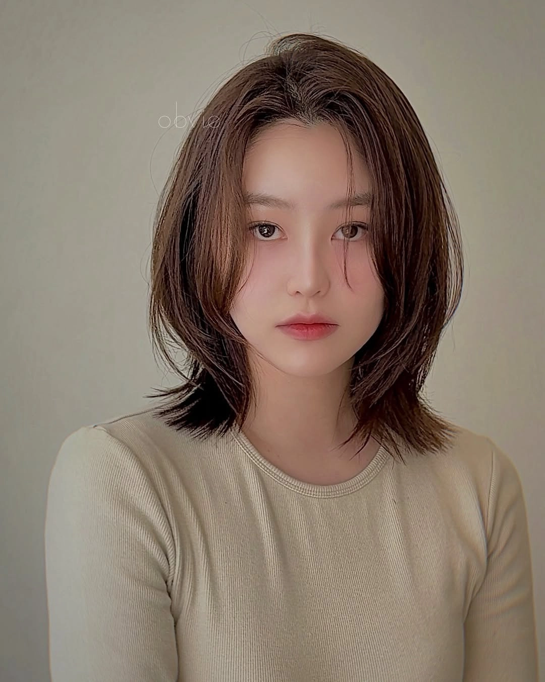 外翹短中髮 — 俏皮時髦不挑臉型